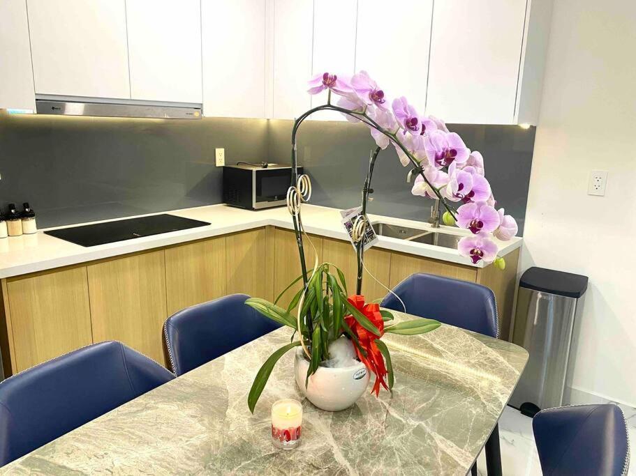 Luxury Apartment Asiana Capella Trung tâm Chợ lớn Cidade de Ho Chi Minh Exterior foto